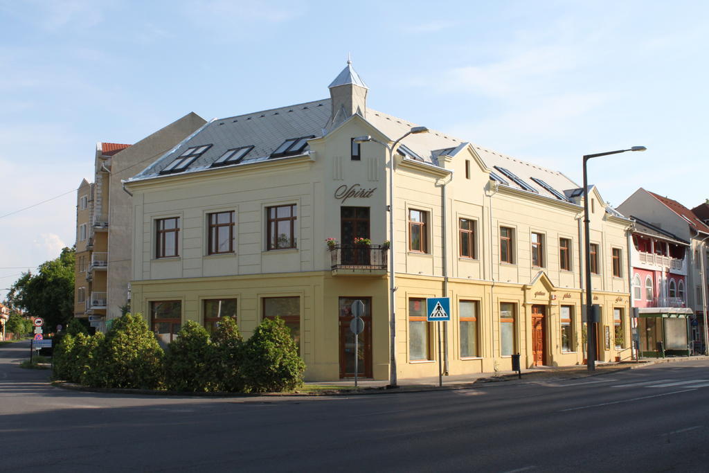 Spirit Apartman Hajdúszoboszló Esterno foto
